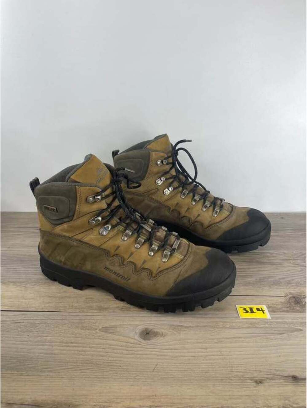 Montrail Gentor X1689 GORE-TEX Vibram Hiking Boots Men’s Size 13 Brown